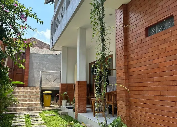 The East Land Guest house 3*